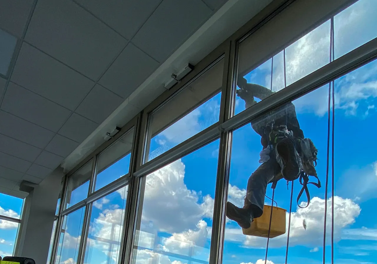 ile-kosztuje-czyszczenie-elewacji